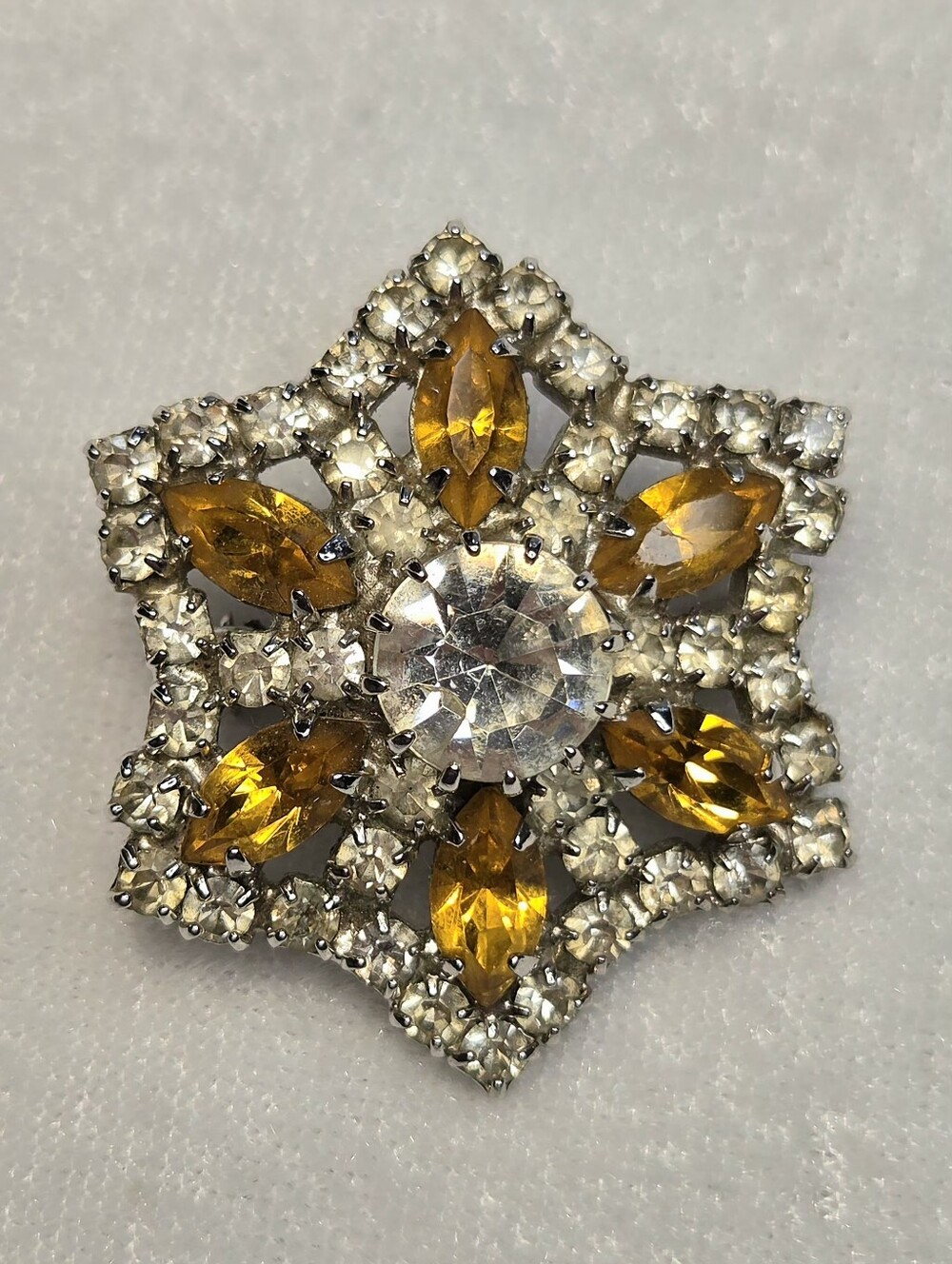 Vintage 50s Starburst / Snowflake Amber / Topaz Rhinestone Brooch / Pin